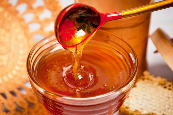 К чему снится пить чай с медом. К чему снится мёд: к сладким победам или горьким разочарованиям? Кулинарный сонник: мёд