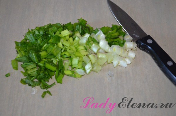 salat s konservirovannoj gorbushej 04