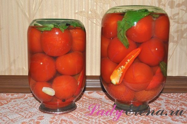 marinovannye pomidory na zimu v bankax 06