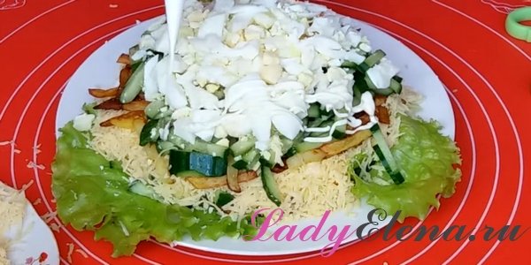 Салат с картофелем фри фото-рецепт