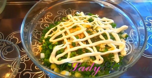 salat s sajroj yajcami i syrom 06