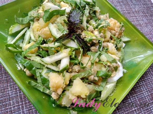Салат с консервированным зеленым горошком 