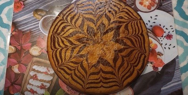 Пирог "Зебра" со сметаной