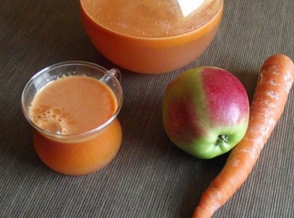 Морковно-яблочный сок 