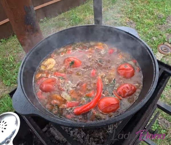 Шурпа из баранины по-узбекски 