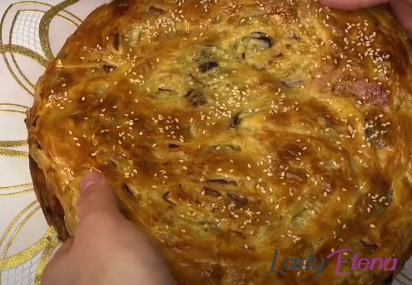 Узбекская лепешка с мясом без дрожжей