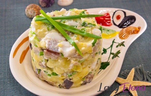 Салат из селедки, яйца и картошки